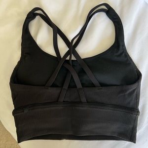 Lululemon sports bra size 4